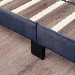 Lankley Gray Wood Frame Queen Platform Bed with USB port by Furniture of America -Furniture of America Sales Store gray furniture of america platform beds idf 7254gy q 40 1000